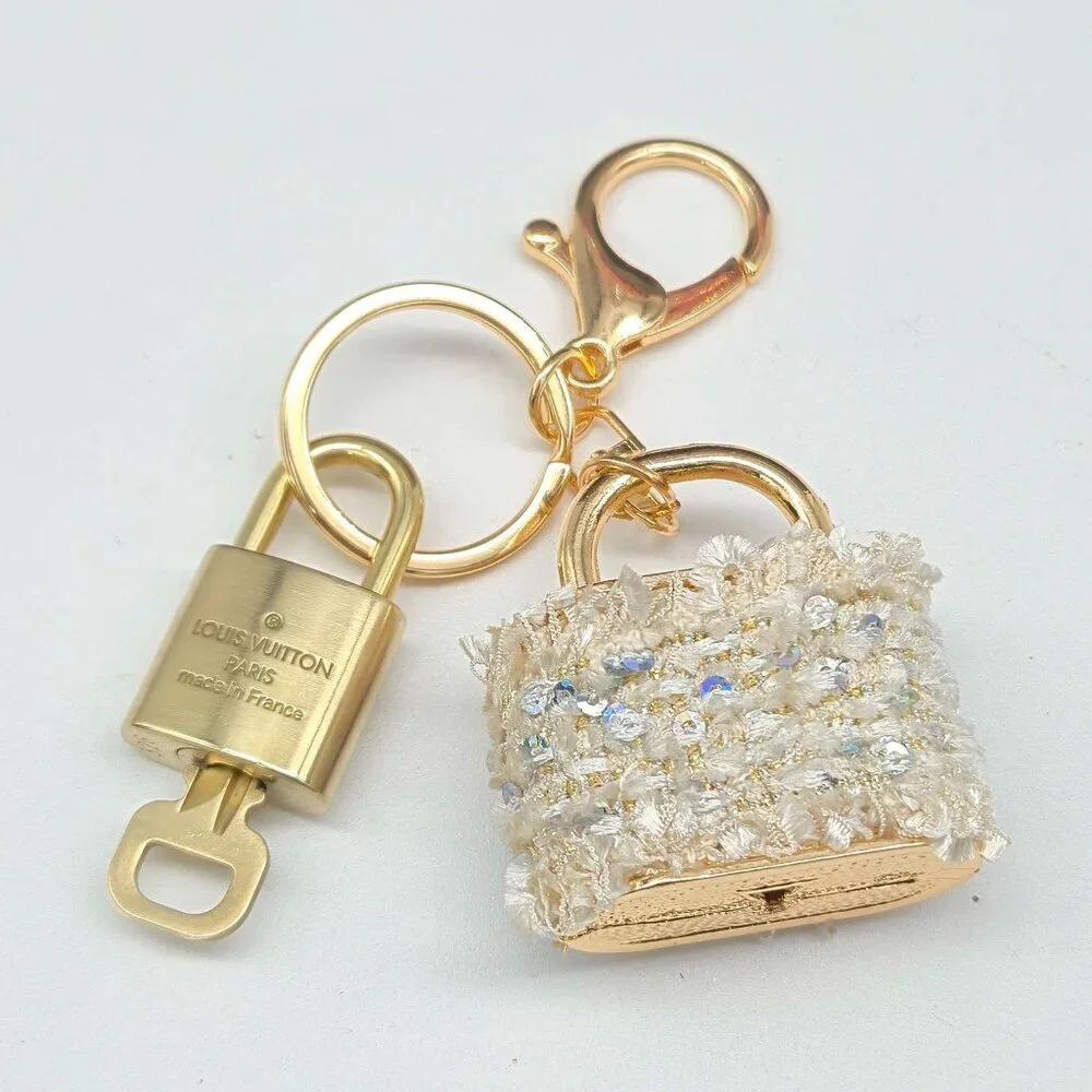Louis Vuitton Authentic Gold Lock 🔒 Unbranded Tweed Bag Keychain Charm for Bags - Picture 4 of 13